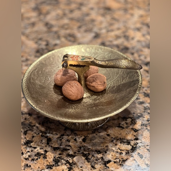 Tamar Vintage Shell Nutcracker Made in Israel - Picture 4 of 10